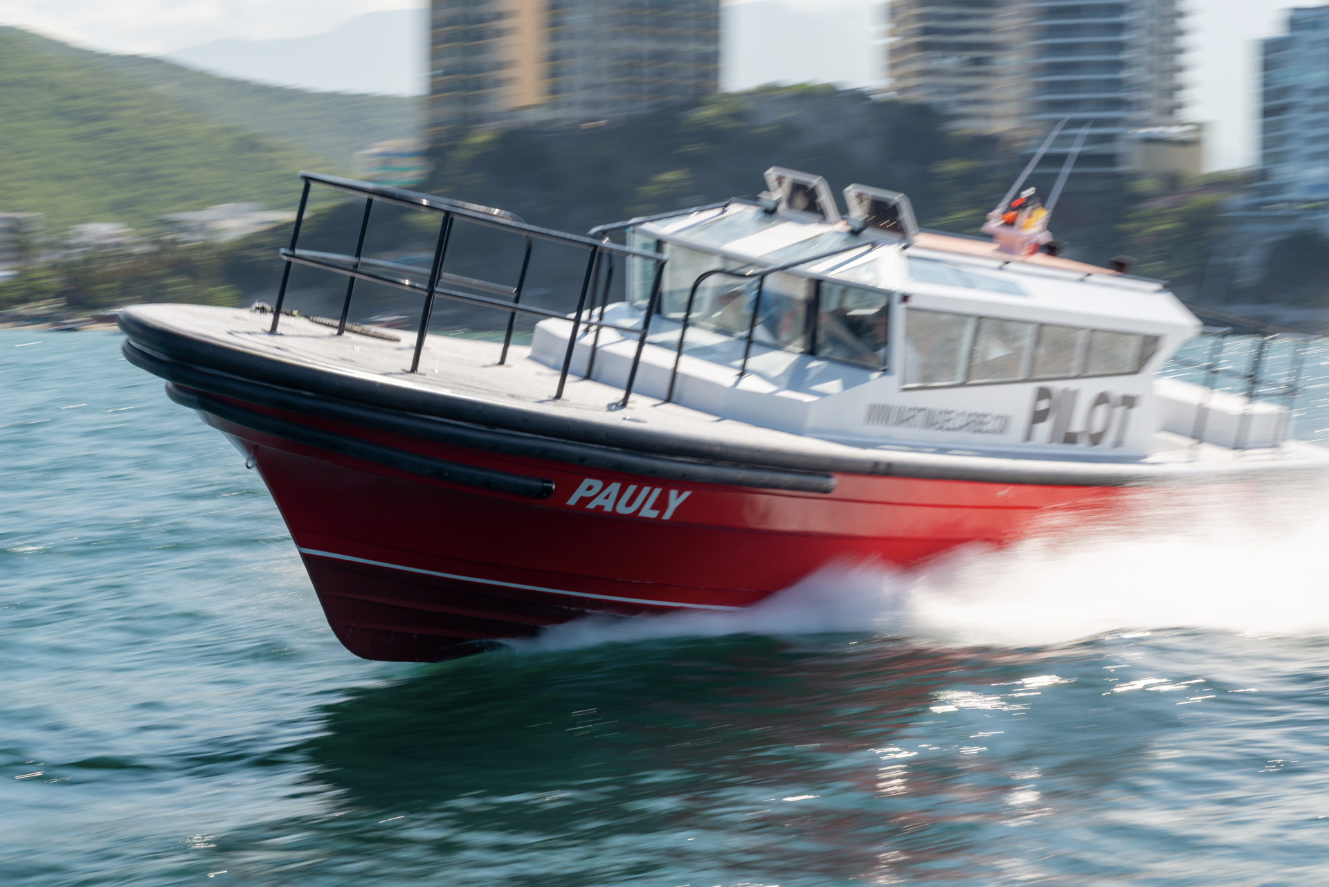 Pilot 42 thumbnail 2